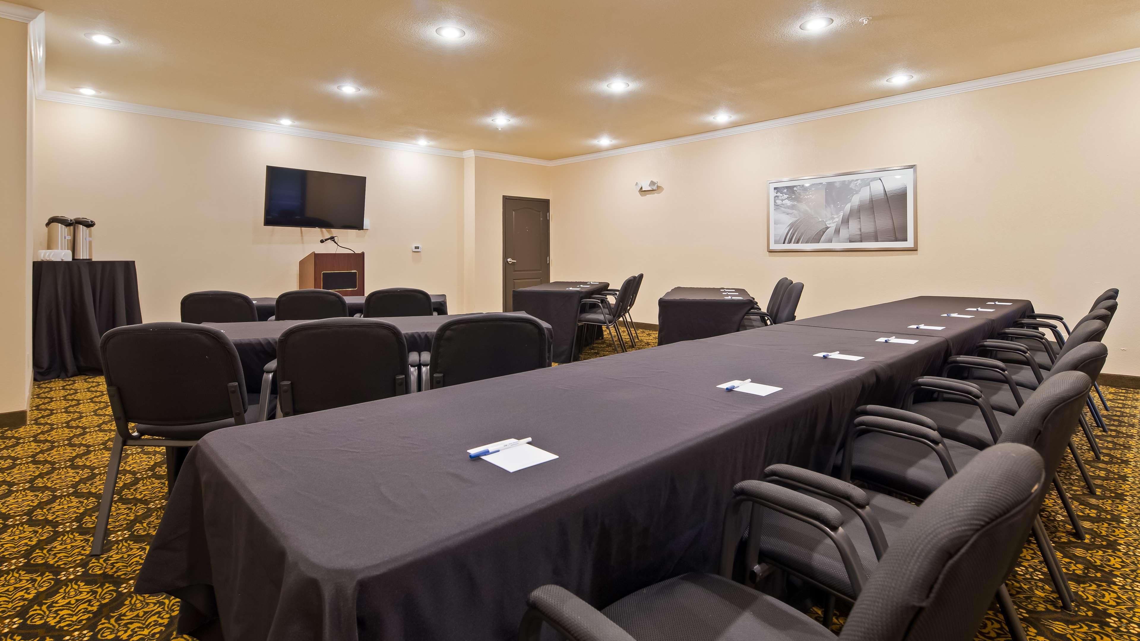 Best Western Plus Lee'S Summit Hotel & Suites Екстер'єр фото